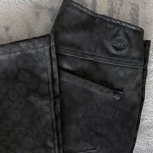 Black Jaguar 🐆 High Waisted Flare Slimming Jeans